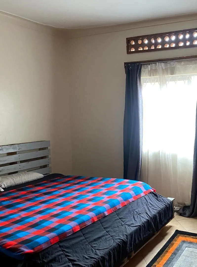 Casa Holmes Daire Kampala